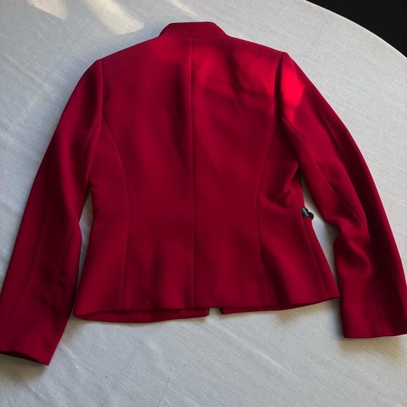Kasper Rich Red Blazer & Skirt Suit Set Women’s Size 4 | Career Officewear - Picture 15 of 15